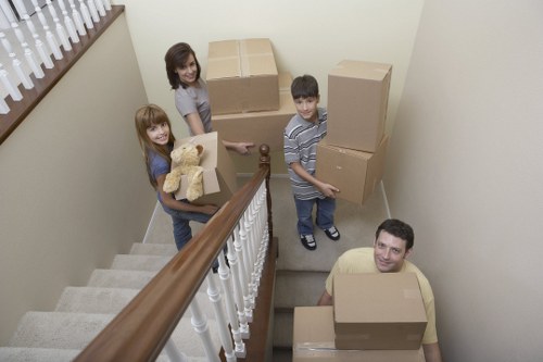 Storage and transport options for Queensway removal services